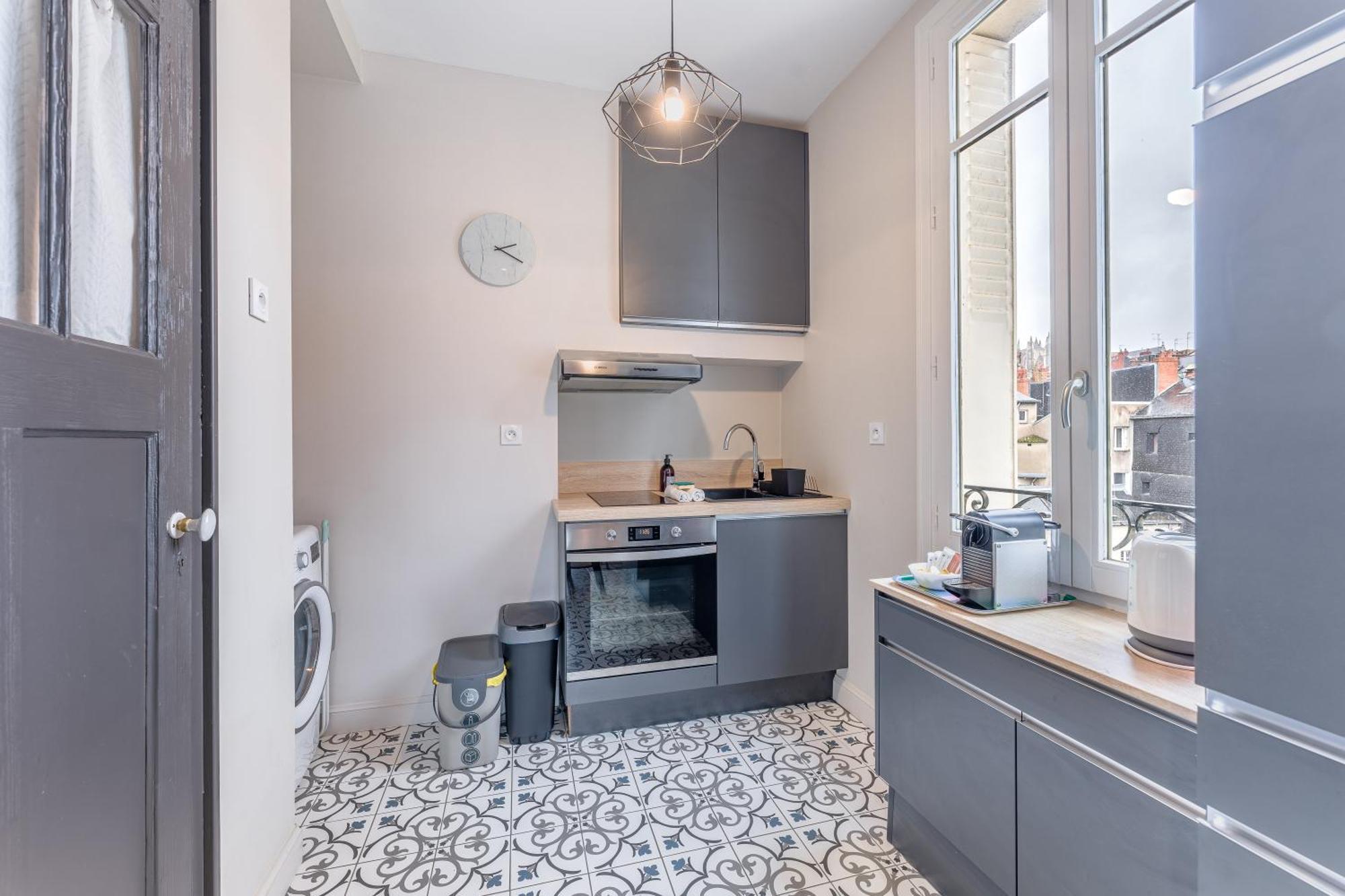 Le Petit Bacchus - Au Coeur De Nantes Apartment Exterior photo